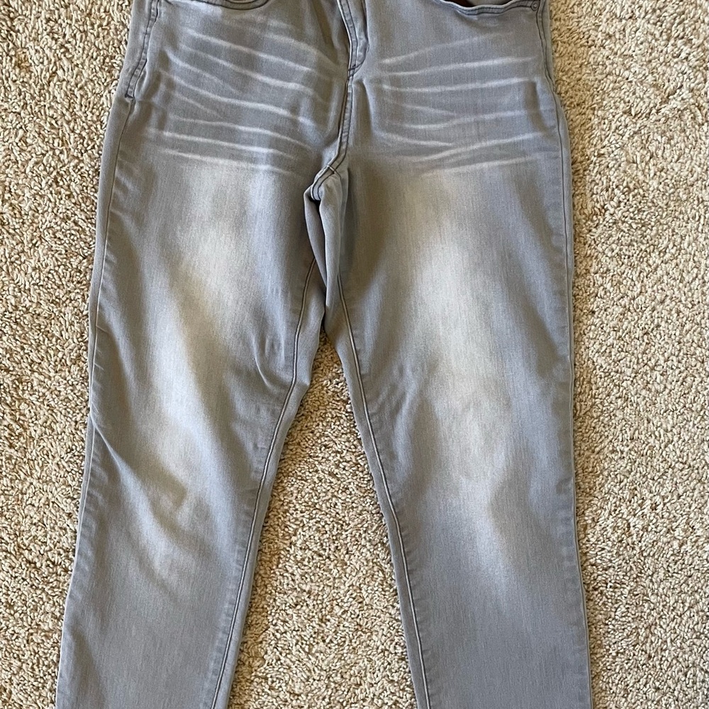 Stylish Gray Jeans